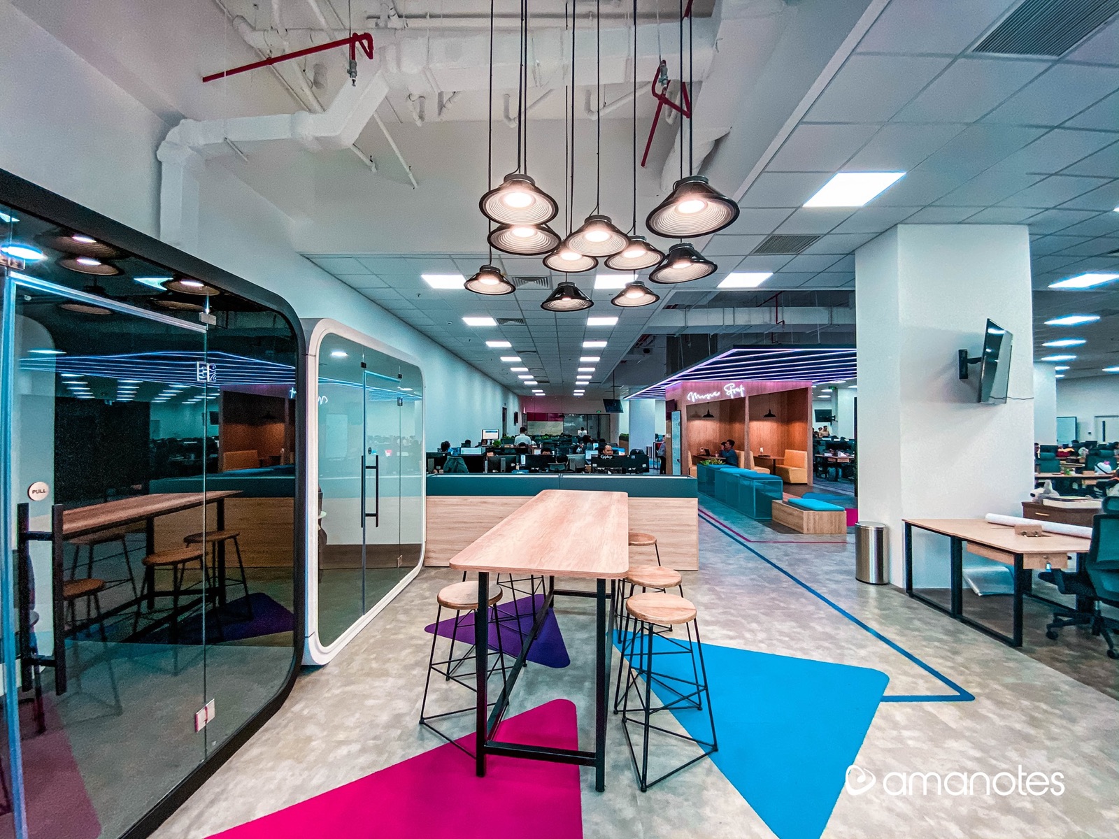 Amanotes office neon interior